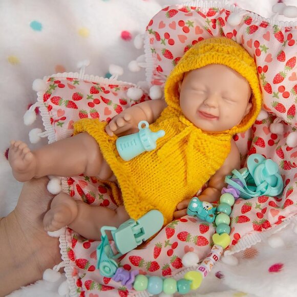 🆕8 Inch Mini Reborn Silicone Baby Doll Smile Face Infant Realistic Girl Doll - Picture 13 of 15